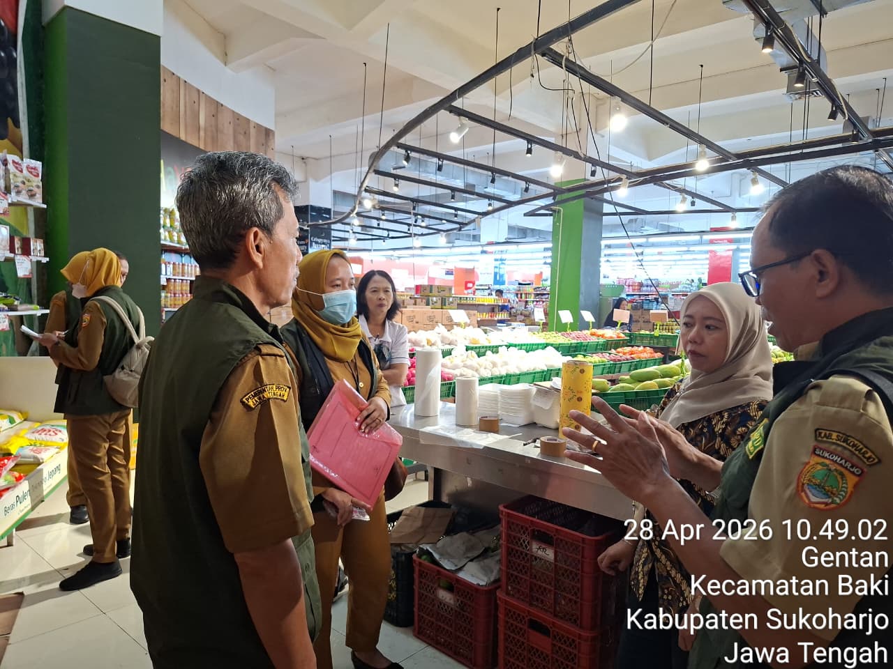 Pengawasan Pre dan Post Market Terhadap Mutu dan Keamanan Pangan di Luwes Gentan